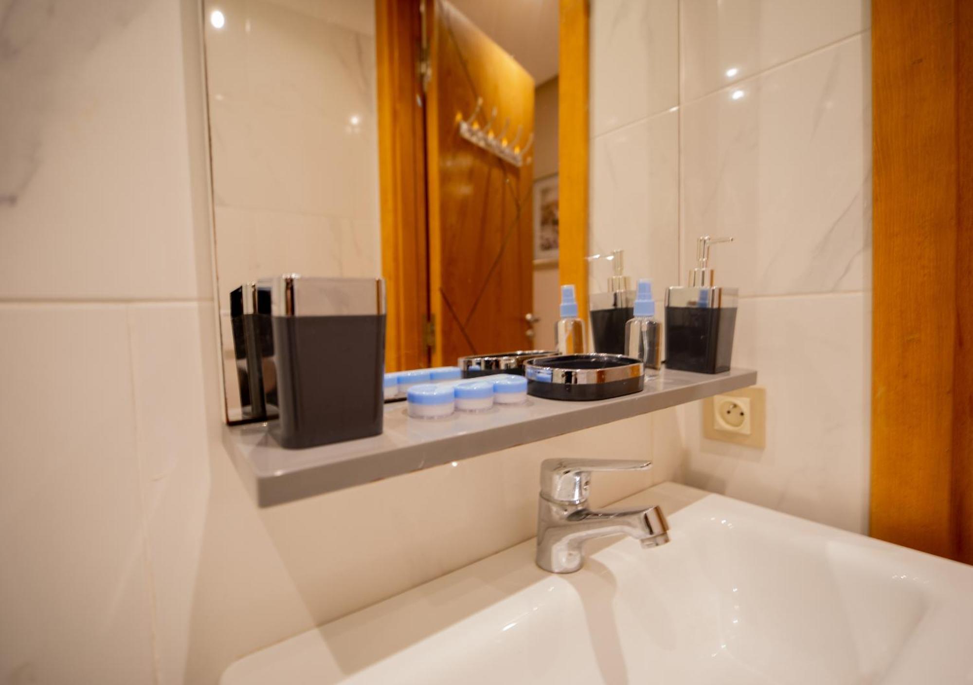 R101- Cosy And Stylish Apartment With King Size Bed- Belvedere الدار البيضاء المظهر الخارجي الصورة
